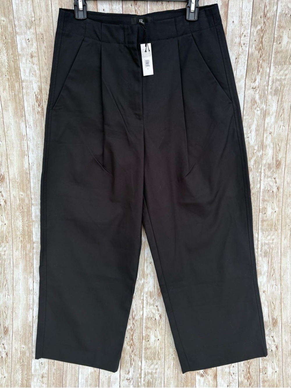 Banana Republic The Barrel Leg Chino Pants